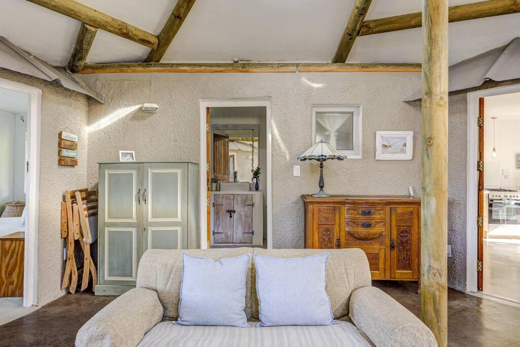 Charming Rondavels 100 Meters From Sea *